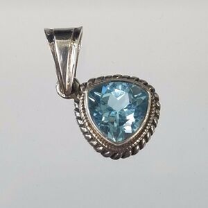 Trillion Cut Blue Topaz Gemstone Pendant Necklace